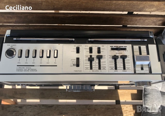 JVC RC-838L — супер запазен радиокасетофон!, снимка 7 - Радиокасетофони, транзистори - 50693402