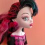 Колекционерска кукла Monster High Scaris City of Frights Draculaura Mattel 2008 F091, снимка 14