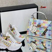 Дамска чанта и спортни обувки Gucci код 81, снимка 1 - Дамски ежедневни обувки - 33609494