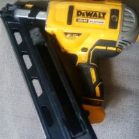 Пушка такер пистолет за пирони Dewalt dcn692, снимка 1 - Други инструменти - 43942523