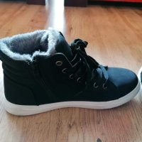 Черни дамски спортни зимни обувки, снимка 2 - Дамски боти - 43394524