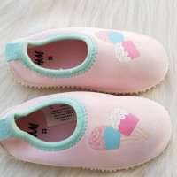 Неопренови плажни обувки H&M №23, снимка 9 - Детски обувки - 32553098
