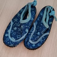 Детски плажни обувки , снимка 1 - Детски джапанки - 43044243