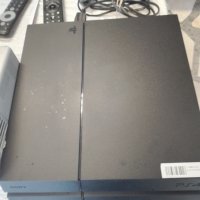 Конзола Sony PS4 + Джойстик + Кутия, снимка 1 - Игри за PlayStation - 43460351