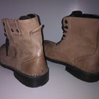 Levis оригинални обувки, снимка 4 - Мъжки боти - 40017213