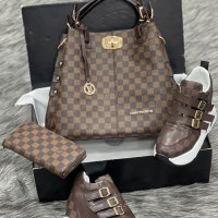 Дамска чанта портфейл и кецове Louis Vuitton код 110, снимка 1 - Кецове - 33606588