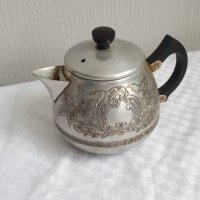 Малък английски алуминиев чайник, снимка 2 - Антикварни и старинни предмети - 43203538