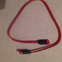SATA кабел за твърд диск