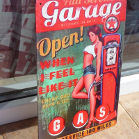 Метална табела кола гараж пълно обслужване еротика бензин, снимка 2 - Декорация за дома - 44879190