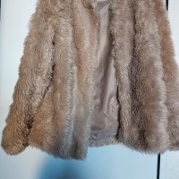 Късо зимно палто , снимка 3 - Палта, манта - 44084563