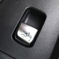 копче бутон за ел.багажник за Mercedes-Benz C Class E Class W205 W253 W213, снимка 3 - Аксесоари и консумативи - 43111111