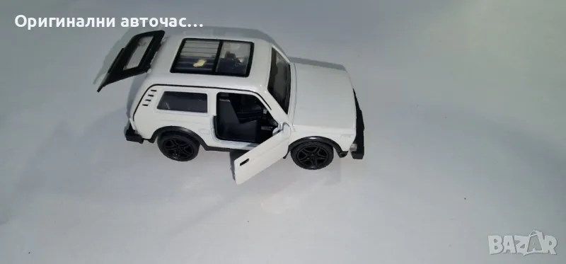 Колекционерски автомобил играчка Лада Нива, снимка 1