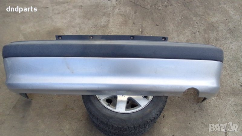 Задна броня Toyota Avensis 2002г., снимка 1