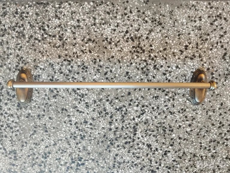 Ретро закачалка за хавлия, снимка 1