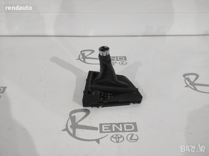 Маншон за скоростен лост Toyota Corolla E18 USA 2013-2018 Auto 2ZR 75G066, снимка 1