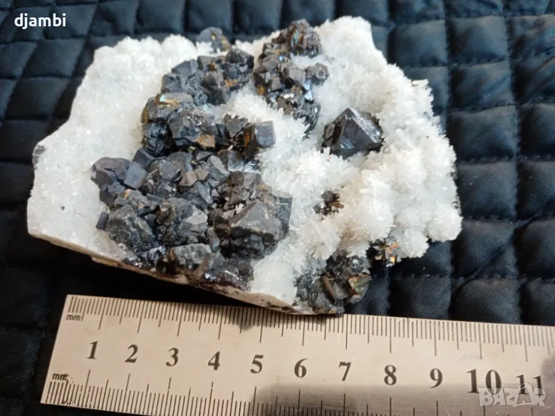 №170,Кварц, Кварцова друза със сфалерит, Планински кристал, Кристали,Минерали,Родопи,, снимка 1