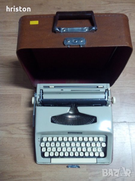 Продавам пищеща машина - латиница, снимка 1