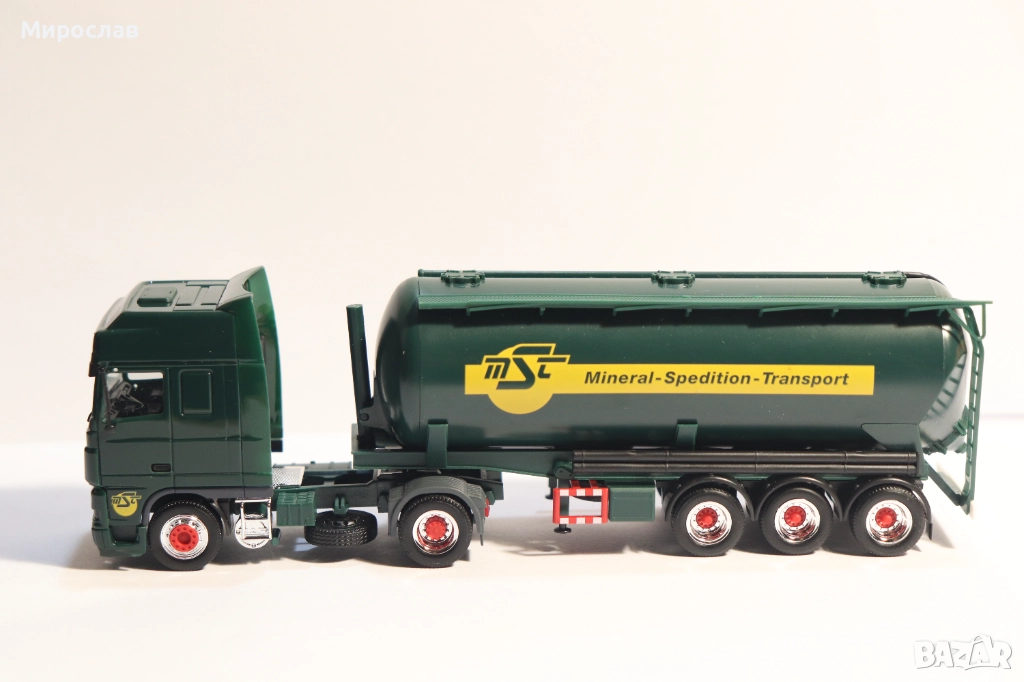 HERPA H0 1/87 DAF СИЛОЗ ЦИСТЕРНА КАМИОН МОДЕЛ, снимка 1