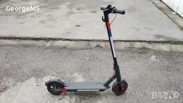 Тротинетка Xiaomi M365 Pro отключена/хак, снимка 2 - Скейтборд, ховърборд, уейвборд - 52899055