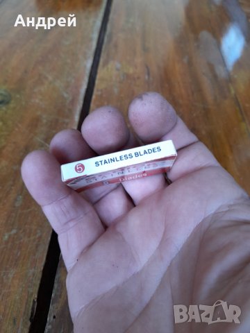 Стари ножчета за бръснене SCHICK #4, снимка 2 - Други ценни предмети - 33071946