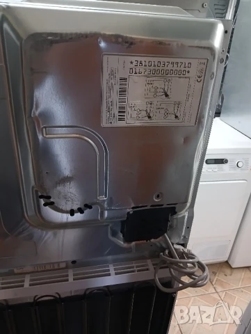 Като нова печка за вграждане Сименс Siemens PIROLISE Made in Germany 2 години гаранция!, снимка 4 - Печки, фурни - 51099928