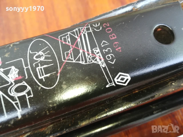 RENAULT-ORIGINAL КРИК-ВНОС SWISS 0906251709, снимка 13 - Аксесоари и консумативи - 50605482