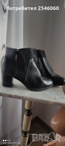 Черни боти, снимка 2 - Дамски боти - 34798816