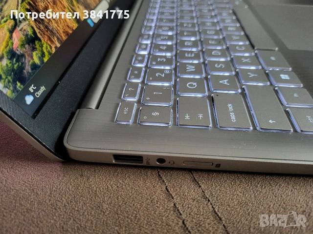 HP 4G LTE Laptop 14 инча отличен, снимка 4 - Лаптопи за дома - 53032670