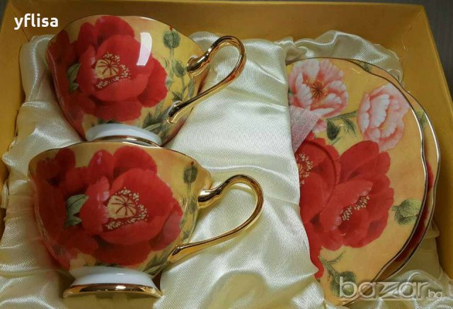 Костен порцелан комплект чай или кафе с червени цветя, снимка 5 - Сервизи - 27679584