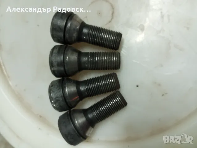 Комплект секретни болтове за БМВ И3 , снимка 2 - Аксесоари и консумативи - 47539285