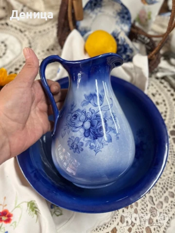 Комплект за лична хигиена или умивалник за спалня💙 Според мен е съвременна репродукция , снимка 7 - Сервизи - 51174811