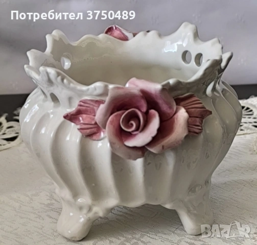 порцеланова кашпа 