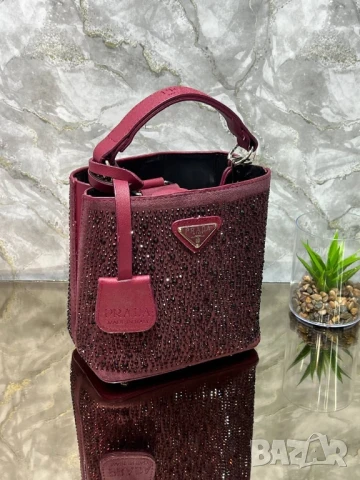 чанти prada ⬆️ 18 CM ➡️ 17 CM , снимка 10 - Чанти - 51258942