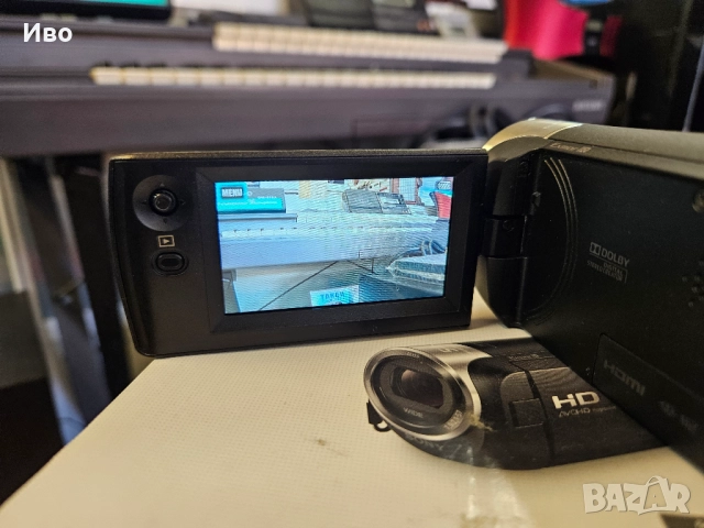 Видеокамера Sony HDR-CX240E Пълен комплект, отлично състояние., снимка 3 - Камери - 52077128