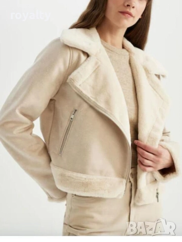 Дамско Късо Бежово Ватирано Яке