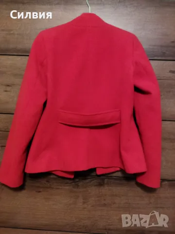 Късо палто Aleta Parizi р-р 42, снимка 4 - Палта, манта - 48713699