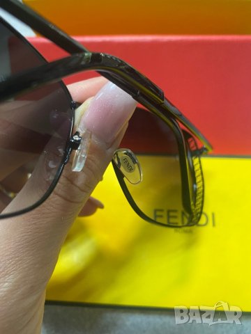 Дамски слънчеви очила Fendi, снимка 3 - Слънчеви и диоптрични очила - 40823960