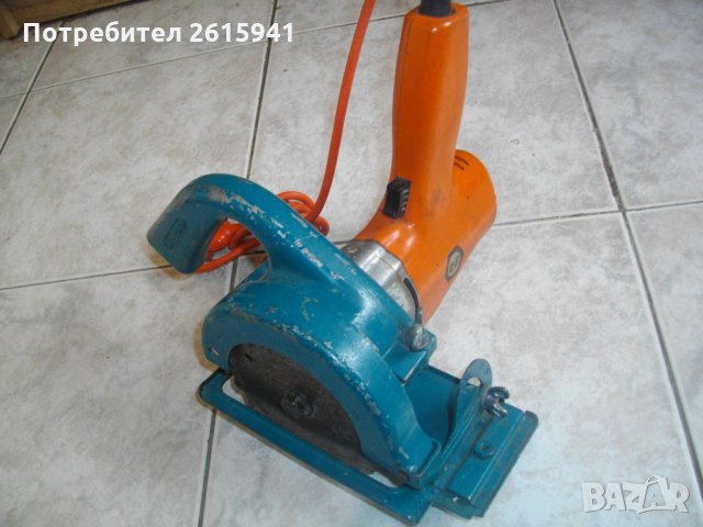 Ръчен Циркуляр-Бормашина-300 Вата-Английски-Блек Декер-Оригинал-Отличен-Старо Качество-Black Decker, снимка 6 - Други инструменти - 33087064