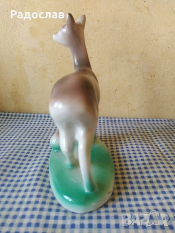 Стара порцеланова статуетка Сърна Изида, снимка 4 - Статуетки - 52274238