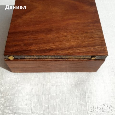 Секстант с компас в дървена кутия, снимка 9 - Морски сувенири - 43258511