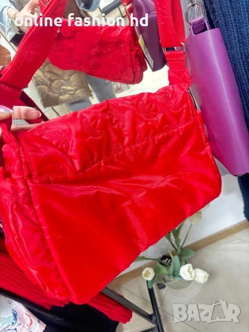 Дамска спортна чанта, снимка 3 - Чанти - 52275332