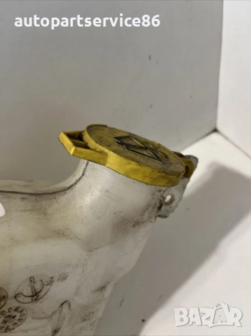 Резервоар за чистачки за предно стъкло за Jeep Patriot 2.4 Бензин (2009) 05303789AF, снимка 2 - Части - 53595122