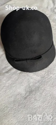 Дамска вълнена шапка, снимка 3 - Шапки - 48804677