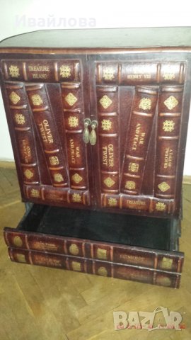 Декоративен шкаф, снимка 7 - Шкафове - 33427773