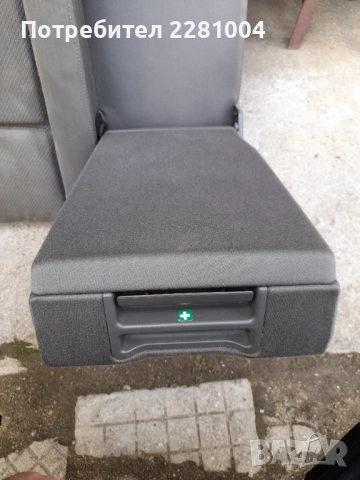 Ауди а4 б6 заден подлакътник, снимка 3 - Части - 52027629