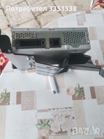 Продавам усилвател за радио w211E , снимка 2 - Автомобили и джипове - 37038996