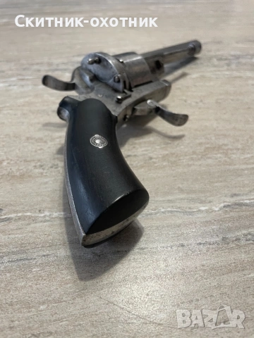 Френски револвер от 19 век, снимка 4 - Антикварни и старинни предмети - 53146997