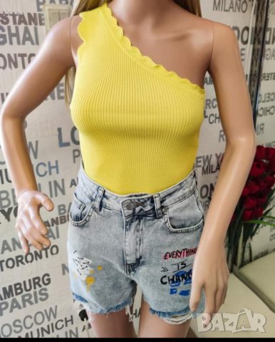 Дънки с накъсан ефект и надписи, снимка 8 - Дънки - 33369257