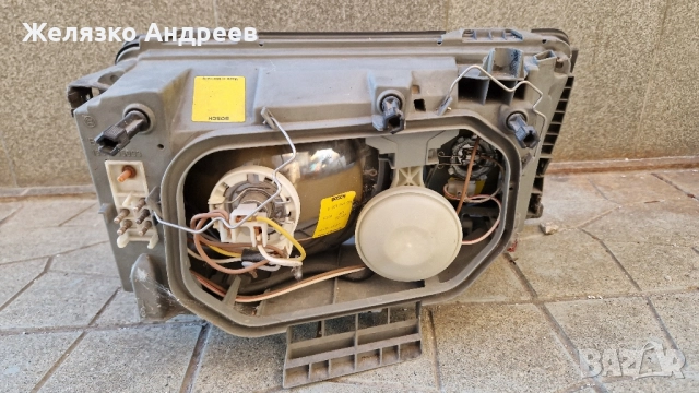 Мерцедес 124 Bosch ляв фар, снимка 2 - Части - 52354011