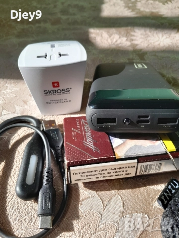 външна батерия iniu 20000 mah, снимка 3 - Оригинални батерии - 52468603